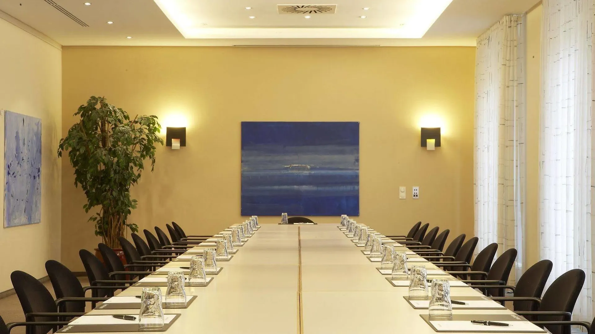 Intercityhotel Nuernberg 3*, Nuremberg Germany